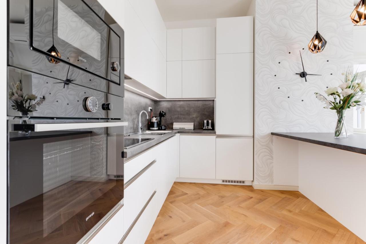 Апартаменты Andel Design Duplex, Ac, Garage Прага Экстерьер фото