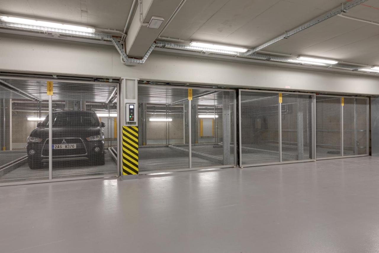 Апартаменты Andel Design Duplex, Ac, Garage Прага Экстерьер фото